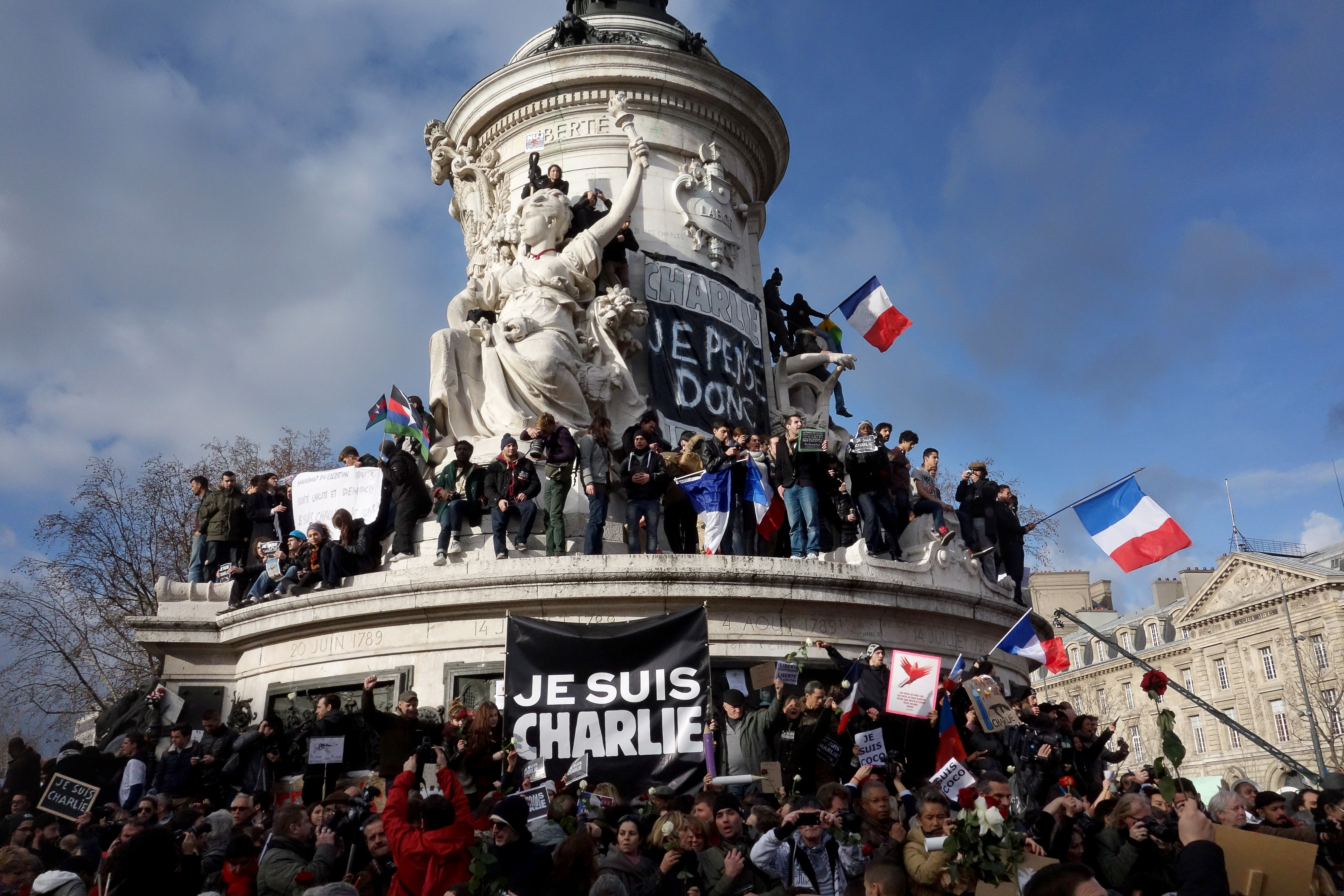 Discours de Jean-Pierre Sakoun, président du Comité Laïcité République 20 septembre, Place de la République à l’occasion de la manifestation organisée à la suite de l’appel collectif à célébrer la proclamation de la Première République